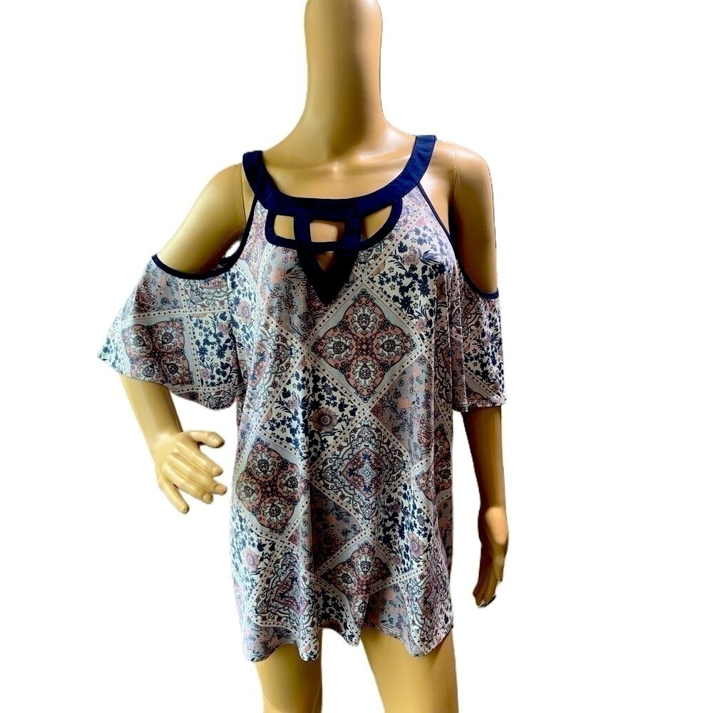 Naif Womens Blue Cream Printed Off-shoulder Keyhole Blouse‎ Size 1X